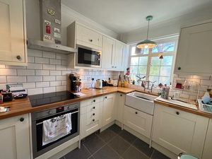 Photo 5- click for photo gallery